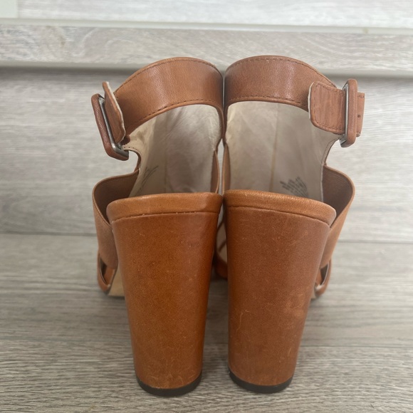 Vince Camuto Peep Toe Leather Booties - Brown - Size 7.5 - Picture 2 of 5